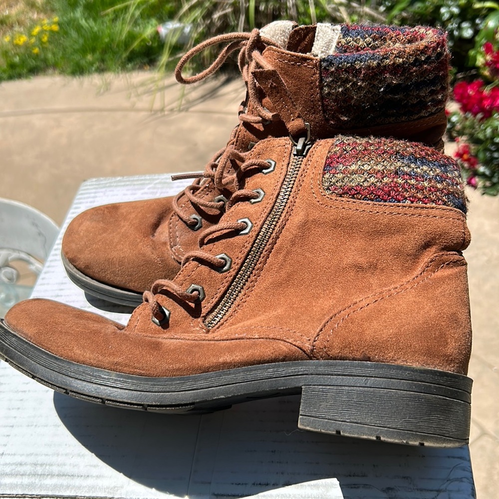 Natural Reflections Women’s Boot